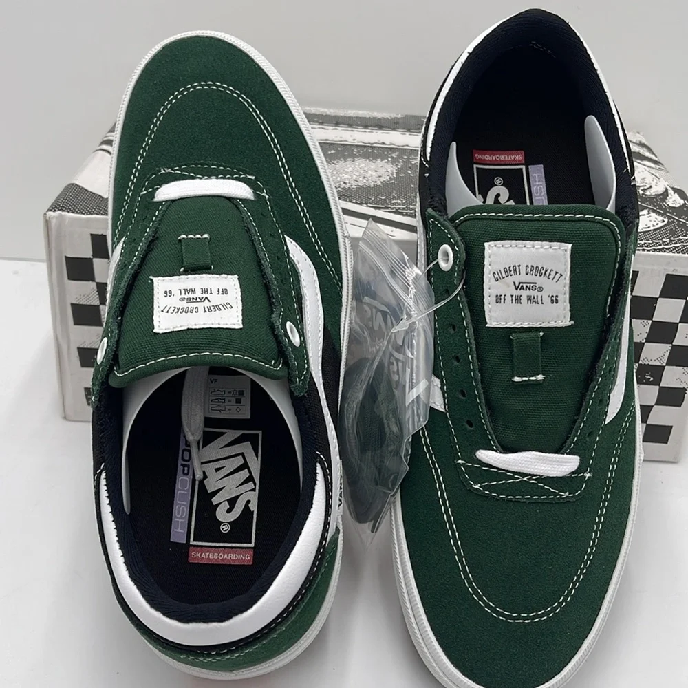Vans Men's Green and Black Sneakers Gilbert Crocke
Dark Green/White
VN0A5JIFDGY - Picture 12 of 16